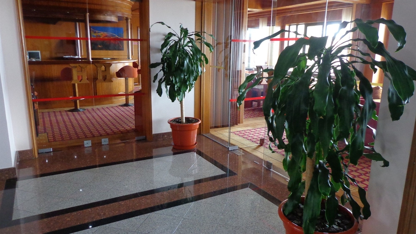 Imagen de los interiores del Hotel Horta. Foto 12