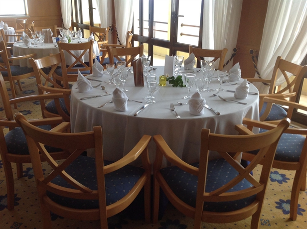 Imagen del bar/restaurante del Hotel Horta. Foto 3