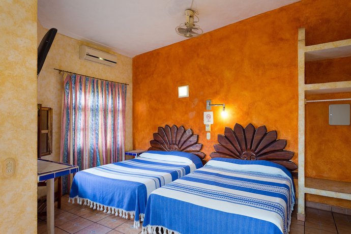 Imagen de la habitación del Hotel Hortencia. Foto 10