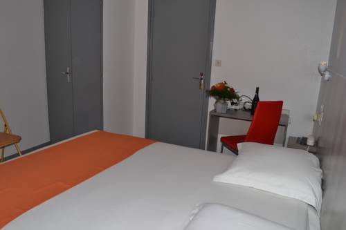 Imagen de la habitación del Hotel Hortencia Hôtel Du Cheval Blanc. Foto 6