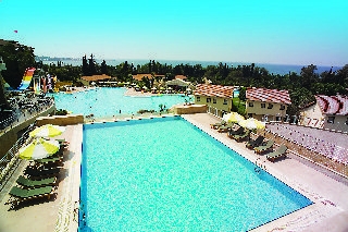 Imagen de la piscina del Hotel Horus Paradise Club Resort. Foto 10