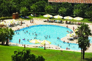 Imagen de la piscina del Hotel Horus Paradise Club Resort. Foto 11