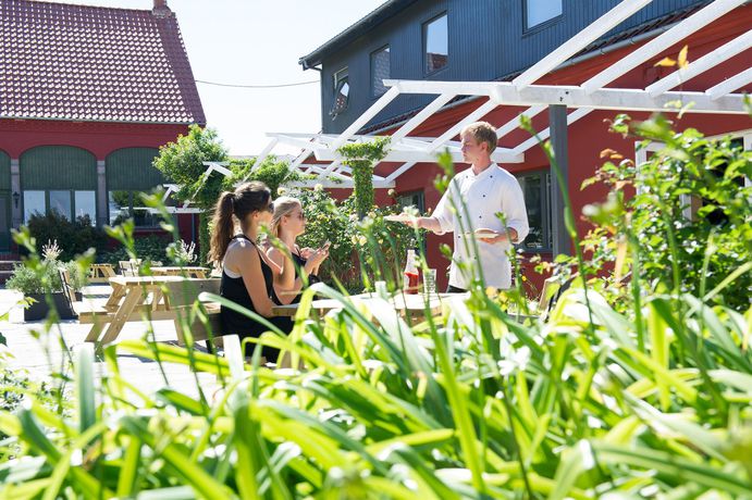 Imagen de los exteriores del Hotel Hos Engholm. Foto 13