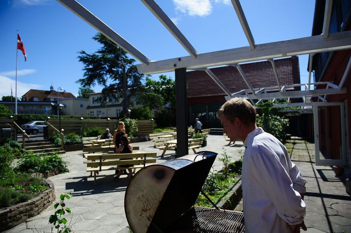 Imagen del bar/restaurante del Hotel Hos Engholm. Foto 4