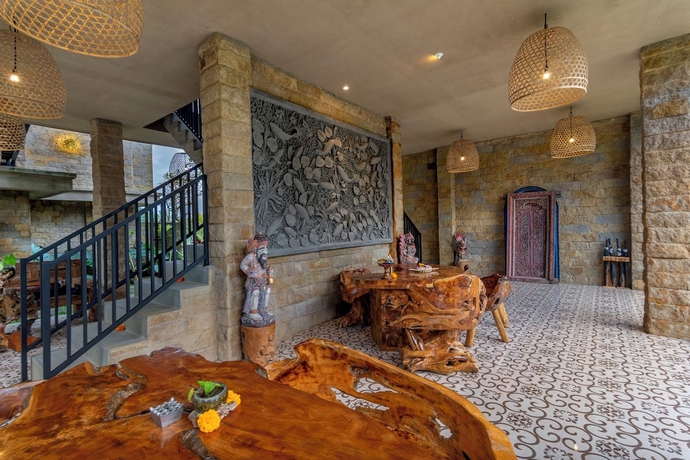 Imagen de los interiores del Hotel Hoshi Jungle Resort. Foto 14