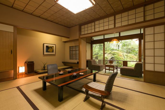 Imagen de la habitación del Hotel Hoshi, Komatsu. Foto 4