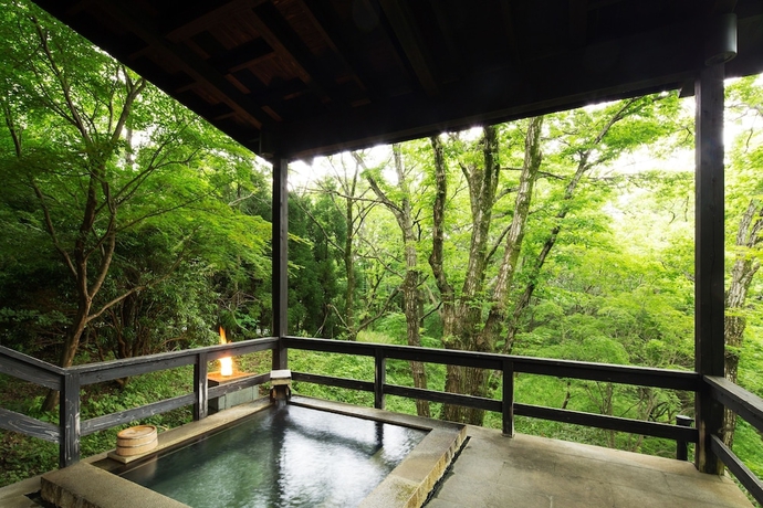 Imagen de la piscina del Hotel Hoshino Resorts Kai Aso. Foto 15