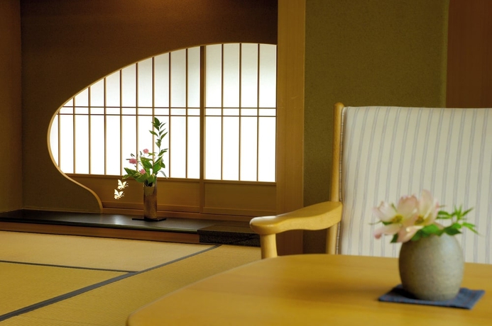 Imagen de la habitación del Hotel Hoshino Resorts Kai Matsumoto. Foto 3
