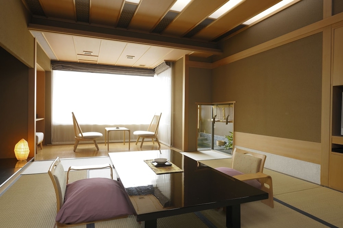Imagen de la habitación del Hotel Hoshino Resorts Kai Matsumoto. Foto 4