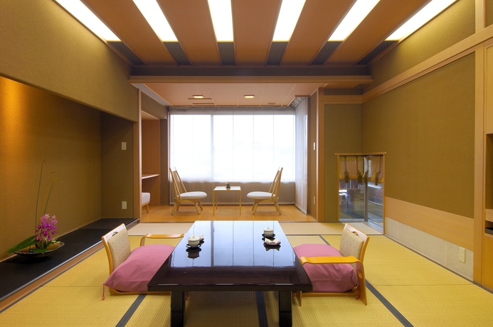 Imagen de la habitación del Hotel Hoshino Resorts Kai Matsumoto. Foto 13