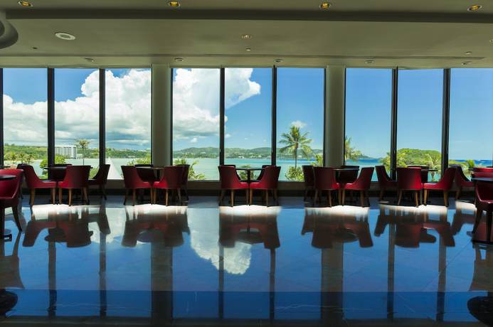 Imagen del bar/restaurante del Hotel Hoshino Resorts RISONARE Guam. Foto 3