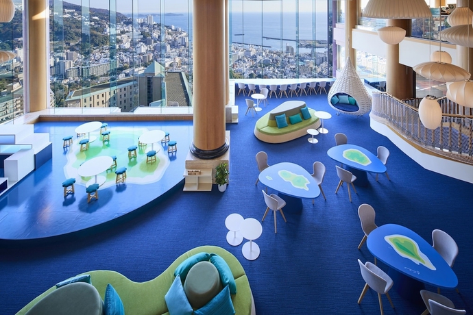Imagen del bar/restaurante del Hotel Hoshino Resorts Risonare Atami. Foto 3