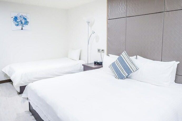 Imagen de la habitación del Hotel Hosin. Foto 17
