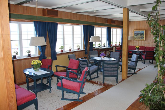 Imagen del bar/restaurante del Hotel H&oslash;vringen H&oslash;gfjellshotell. Foto 9