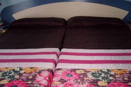 Imagen de la habitación del Hotel Hospedaje Argo&ntilde;os. Foto 12