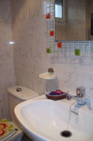 Imagen de la habitación del Hotel Hospedaje Argo&ntilde;os. Foto 15