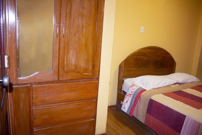 Imagen de la habitación del Hotel Hospedaje Incarroca. Foto 7