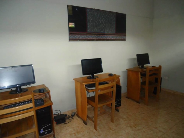 Imagen de los interiores del Hotel Hospedaje Komby. Foto 11