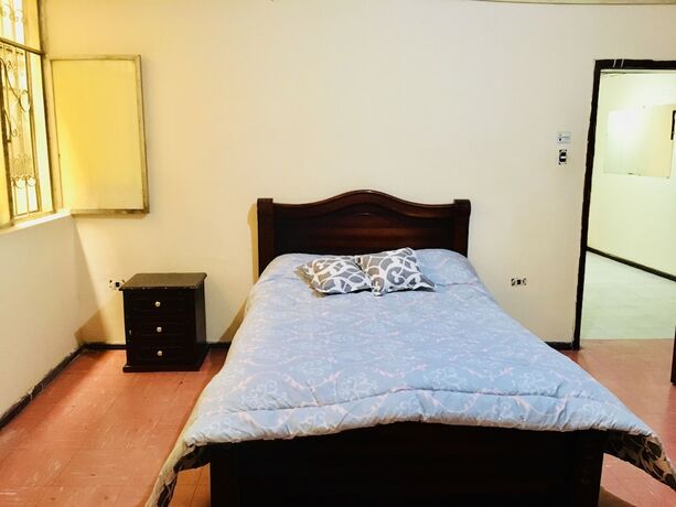 Imagen de la habitación del Hotel Hospedaje Miami. Foto 17