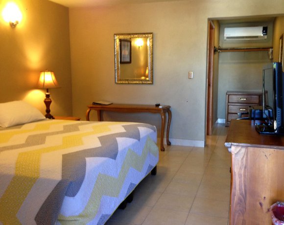 Imagen de la habitación del Hotel Hospedaje Mulege. Foto 11