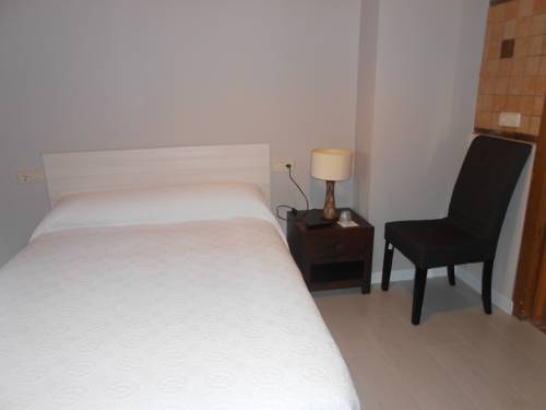 Imagen de la habitación del Hotel Hospedaje Nuestra Señora De Ujue. Foto 15