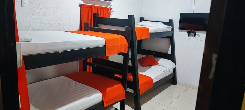 Imagen de la habitación del Hotel Hospedar Frente al Aeropuerto. Foto 15