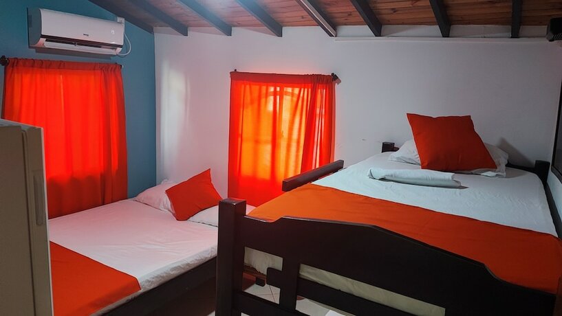 Imagen de la habitación del Hotel Hospedar Frente al Aeropuerto. Foto 17