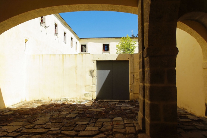Imagen de los exteriores del Hotel Hospedaria Convento De Tibaes. Foto 1