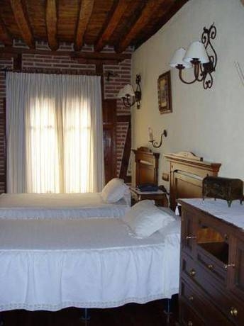 Imagen general del Hotel Hospederia Casa De Cisneros. Foto 12