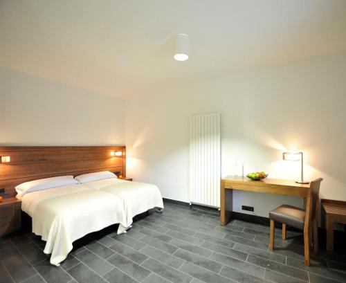 Imagen de la habitación del Hotel Hospederia Convento San Francisco. Foto 2
