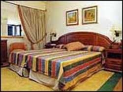Imagen de la habitación del Hotel Hospederia Del Santuario Pe&ntilde;a De Francia. Foto 2