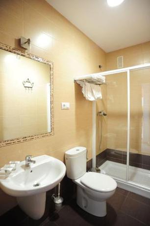 Imagen de la habitación del Hotel Hospederia Marqués. Foto 9
