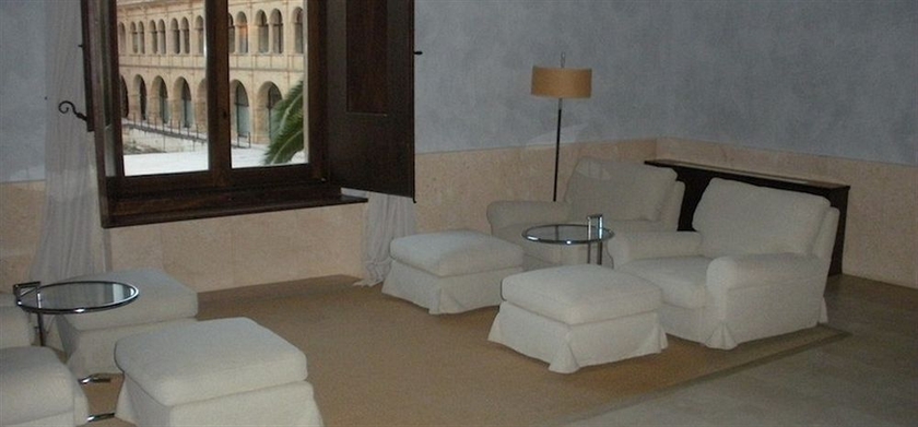 Imagen de los interiores del Hotel Hospederia Monasterio De Rueda. Foto 13