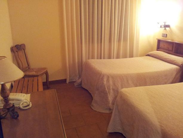 Imagen de la habitación del Hotel Hospederia Museo Valdepeñas. Foto 2