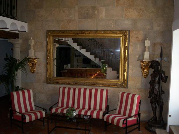 Imagen de los interiores del Hotel Hospederia Museo Valdepeñas. Foto 8