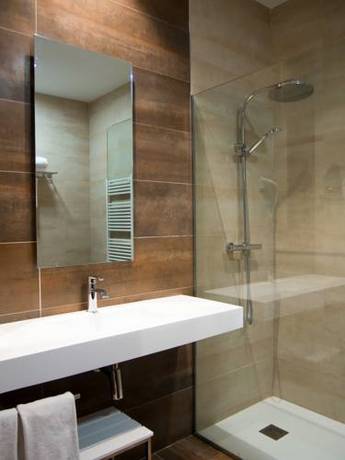 Imagen de la habitación del Hotel Hospederia Puente De Alconétar. Foto 9