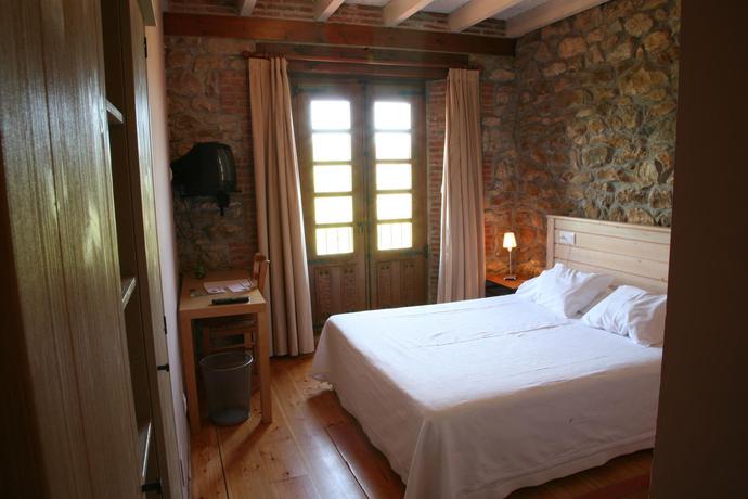 Imagen general del Hotel Hospederia Santillana. Foto 8