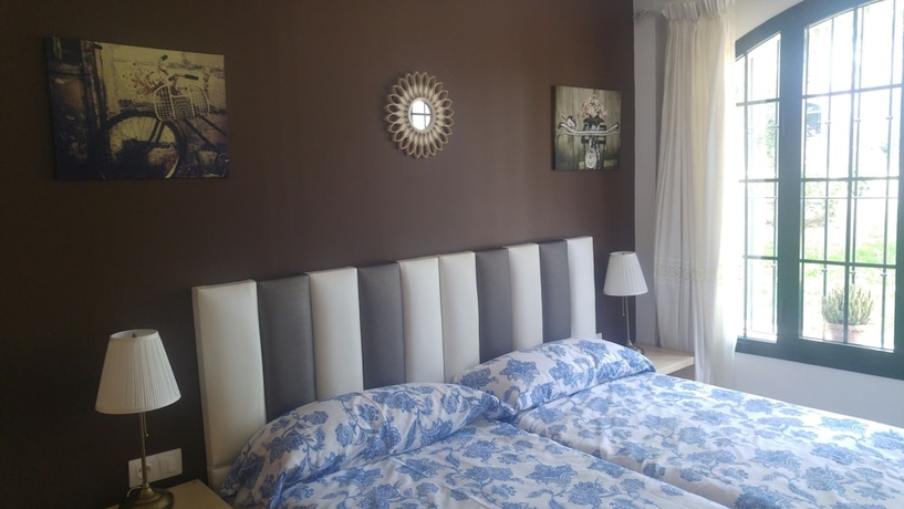 Imagen de la habitación del Hotel Hospederia V Centenario. Foto 8