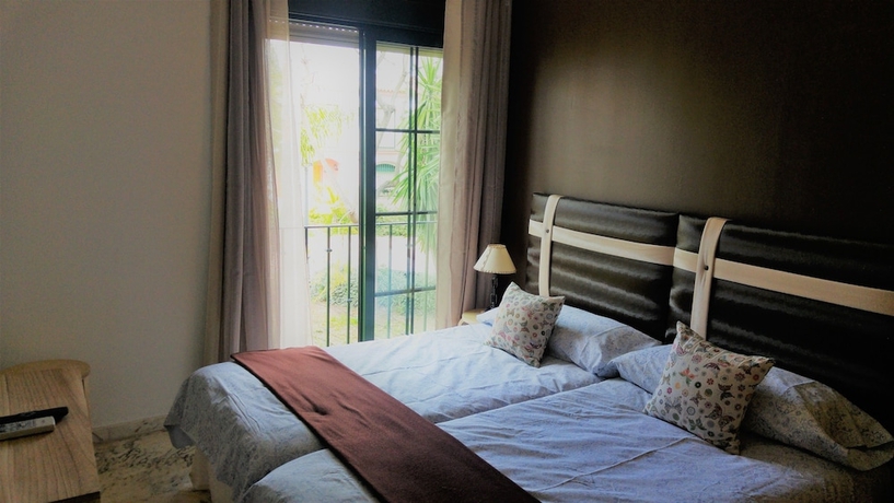 Imagen de la habitación del Hotel Hospederia V Centenario. Foto 9