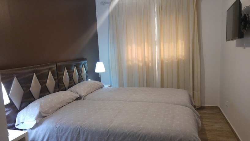 Imagen de la habitación del Hotel Hospederia V Centenario. Foto 14