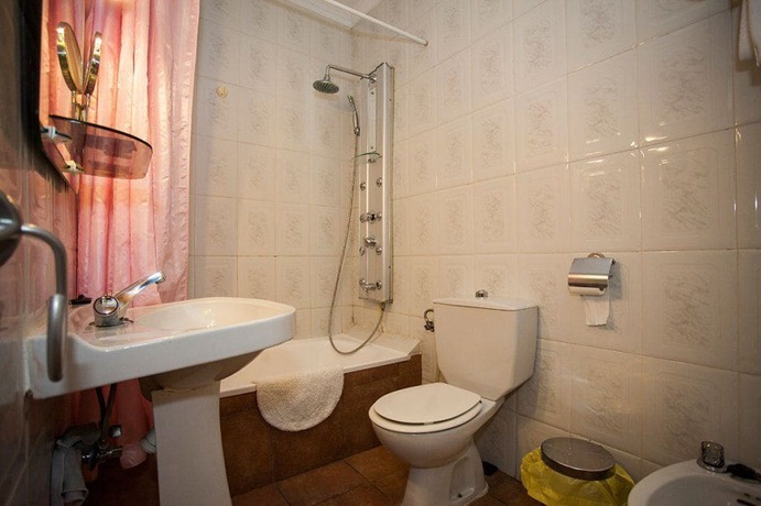 Imagen de la habitación del Hotel Hospederia del Comendador. Foto 6