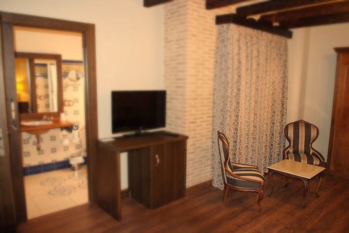 Imagen de la habitación del Hotel Hospedería Bodas de Camacho. Foto 4