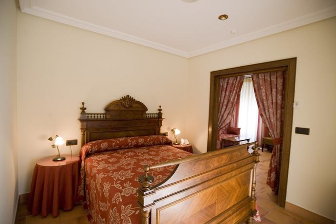 Imagen de la habitación del Hotel Hospedería Bodas de Camacho. Foto 9