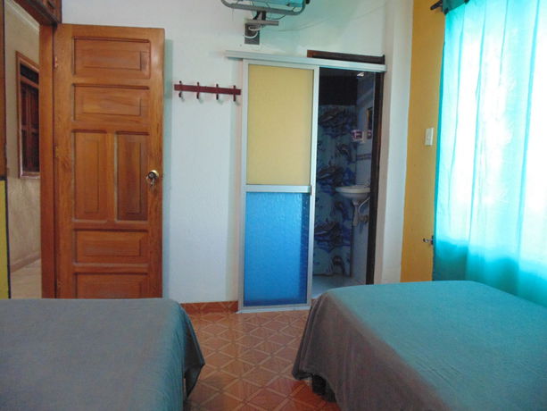 Imagen de la habitación del Hotel Hospeder&iacute;a Casa Familiar. Foto 5