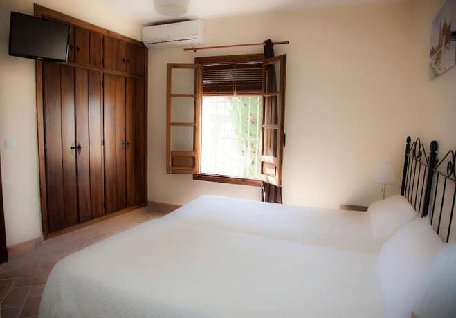 Imagen de la habitación del Hotel Hospedería Convento de Santa Clara. Foto 8