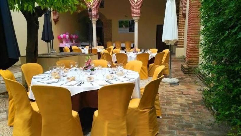 Imagen del bar/restaurante del Hotel Hospedería Convento de Santa Clara. Foto 4