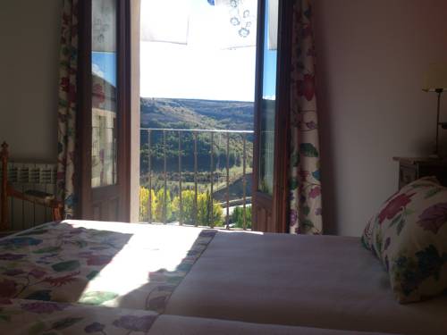 Imagen de la habitación del Hotel Hospedería De Los Templarios. Foto 6