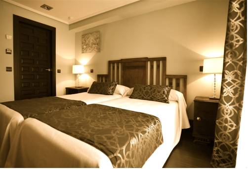 Imagen de la habitación del Hotel Hospedería De Los Templarios. Foto 9