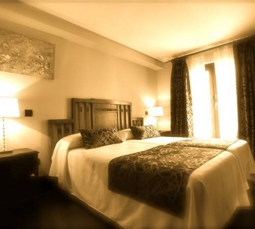 Imagen de la habitación del Hotel Hospedería De Los Templarios. Foto 15