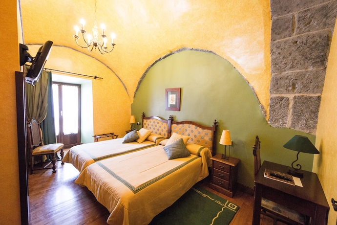 Imagen de la habitación del Hotel Hospedería Larrañaga. Foto 13